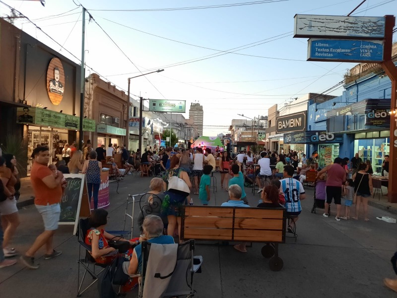 Peatonal Necochea: los comercios tambi�n festejar�n la primavera